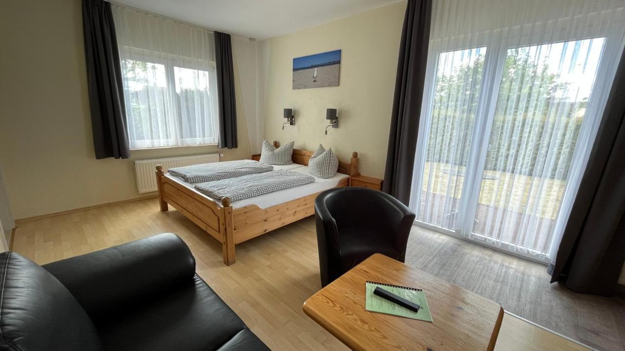 Kastanienhof Garni Hotel Zinnowitz