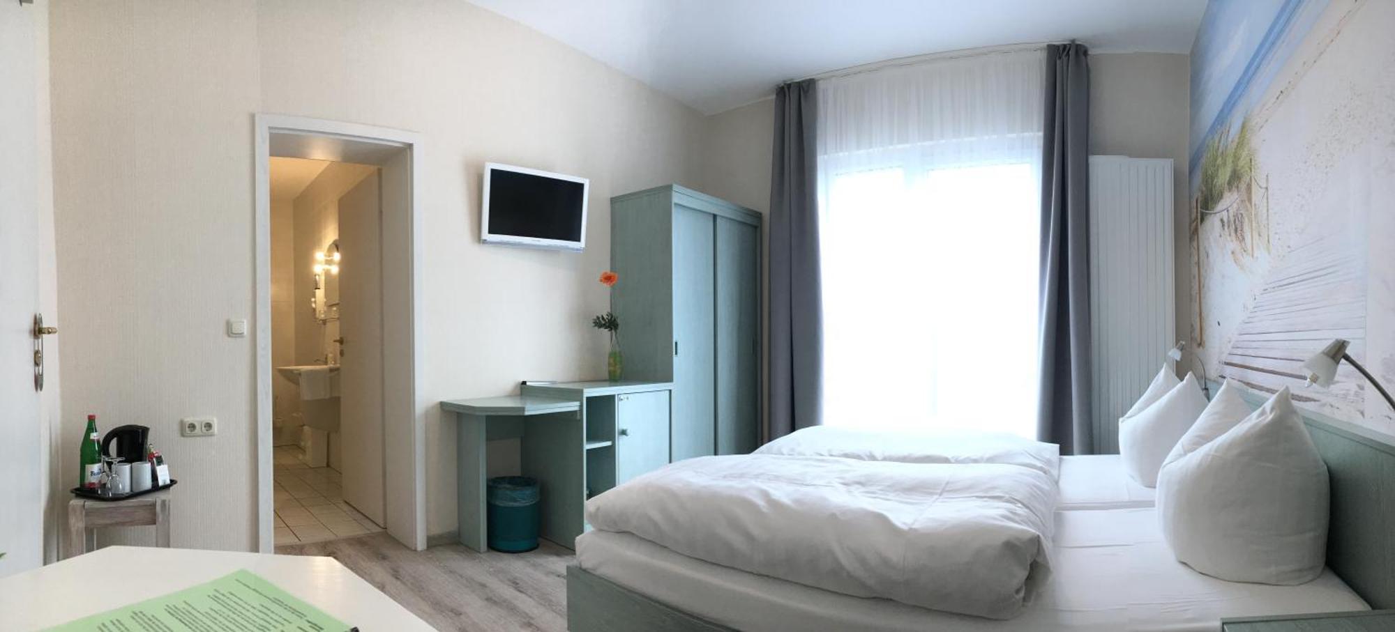 Kastanienhof Garni Hotel 3*