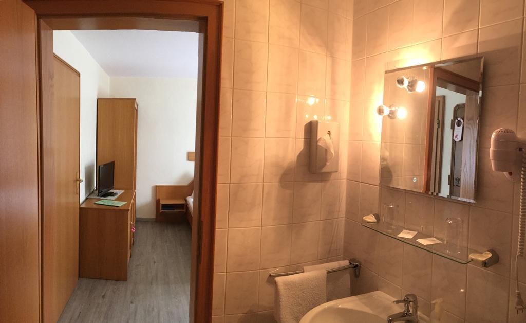 Kastanienhof Garni Hotel 3*
